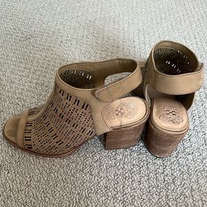 Vince Camuto open toe sandals